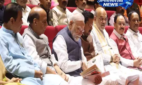 NDA की बैठक में छाया पेपर लीक का मुद्दा: पीएम मोदी ने जताई गहरी चिंता NDA की बैठक में छाया पेपर लीक का मुद्दा: पीएम मोदी ने जताई गहरी चिंता
