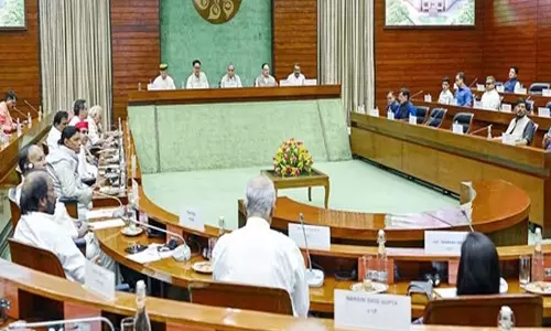 Parliaments के मानसून सत्र में फिर उठा NEET मुद्दा, सत्ता-विपक्ष आमने-सामने Parliaments के मानसून सत्र में फिर उठा NEET मुद्दा, सत्ता-विपक्ष आमने-सामने