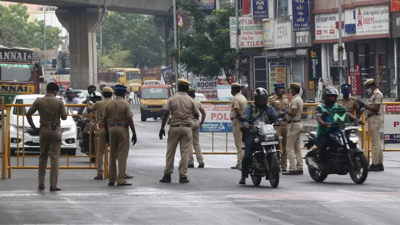 दक्षिण भारत में ऑनलाइन कट्टरपंथ का खतरा: अल-कायदा और ISIS आए साथ दक्षिण भारत में ऑनलाइन कट्टरपंथ का खतरा: अल-कायदा और ISIS आए साथ