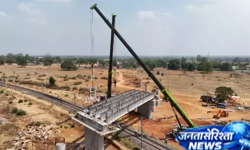 Prayagraj से सोनभद्र तक आसान होगा सफर, मिर्जापुर में जुड़ेगा नया लिंक Prayagraj से सोनभद्र तक आसान होगा सफर, मिर्जापुर में जुड़ेगा नया लिंक