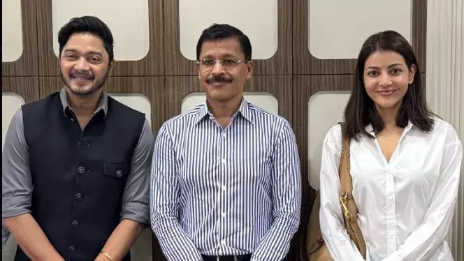 आईएएस तुकाराम मुंडे से मिलीं काजल अग्रवाल, काम और ईमानदारी की तारीफ आईएएस तुकाराम मुंडे से मिलीं काजल अग्रवाल, काम और ईमानदारी की तारीफ