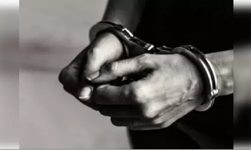 Bhubaneswar पुलिस की बड़ी कामयाबी: ₹40 लाख की जमीन धोखाधड़ी का आरोपी सालों बाद गिरफ्तार Bhubaneswar पुलिस की बड़ी कामयाबी: ₹40 लाख की जमीन धोखाधड़ी का आरोपी सालों बाद गिरफ्तार
