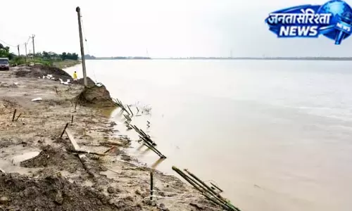 खगड़िया में कोसी-बागमती उफान पर, खतरे के निशान से ऊपर जलस्तर खगड़िया में कोसी-बागमती उफान पर, खतरे के निशान से ऊपर जलस्तर