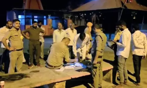 Haridwar: दो साधुओं की हत्या मामले में पुलिस का एक्शन, आरोपियों पर शिकंजा Haridwar: दो साधुओं की हत्या मामले में पुलिस का एक्शन, आरोपियों पर शिकंजा