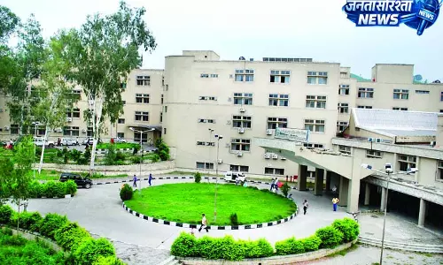 टांडा मेडिकल कालेज का पैथोलॉजी विभाग सवालों के घेरे में टांडा मेडिकल कालेज का पैथोलॉजी विभाग सवालों के घेरे में