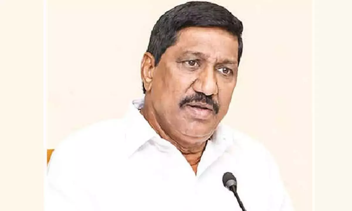 Andhra: पीपीपी विवाद पर मंत्री जनार्दन ने जगन पर पलटवार किया Andhra: पीपीपी विवाद पर मंत्री जनार्दन ने जगन पर पलटवार किया