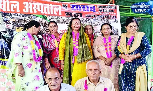 संधोल में अस्पताल की मांगों को लेकर क्रमिक अनशन 23 वें दिन भी जारी संधोल में अस्पताल की मांगों को लेकर क्रमिक अनशन 23 वें दिन भी जारी