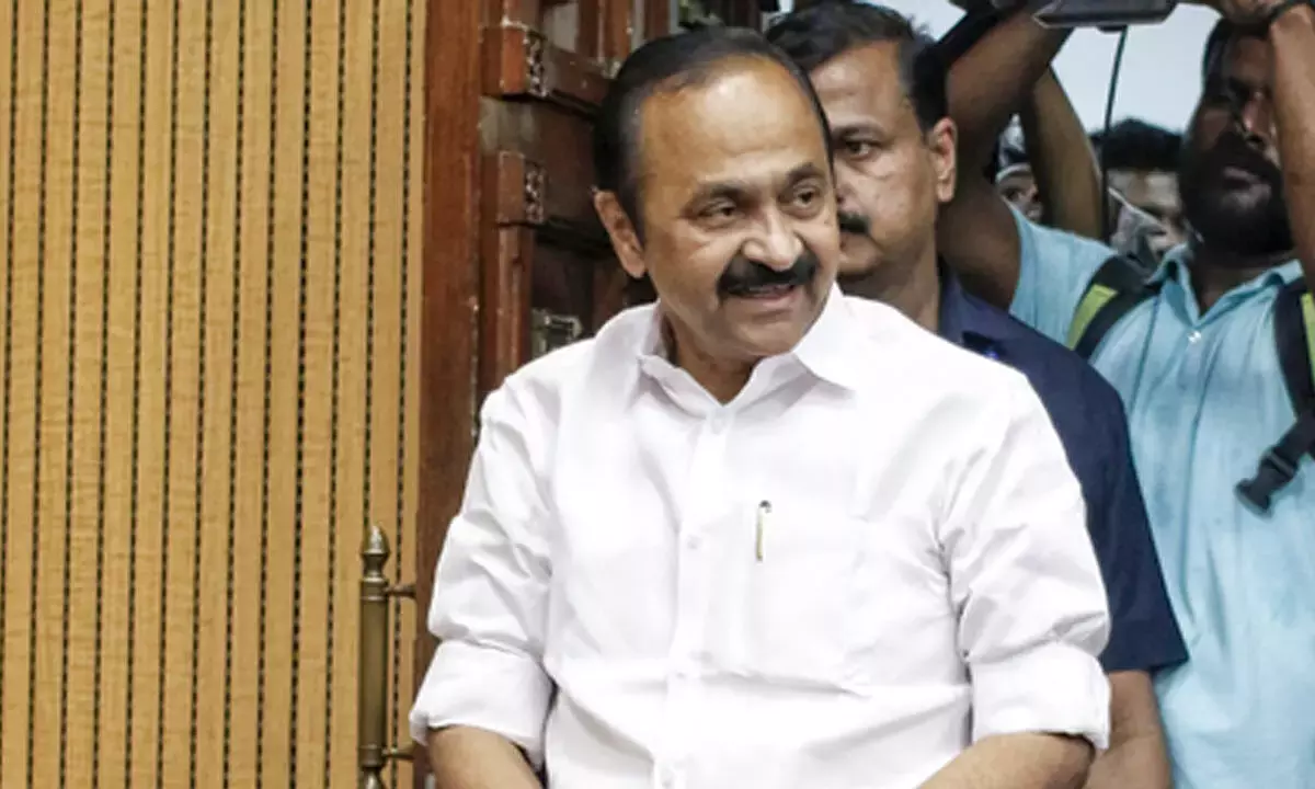 सथीसन पहुंचे दिल्ली प्रदर्शन में, छात्रों के आंदोलन के साथ खड़ी हुई कांग्रेस सथीसन पहुंचे दिल्ली प्रदर्शन में, छात्रों के आंदोलन के साथ खड़ी हुई कांग्रेस