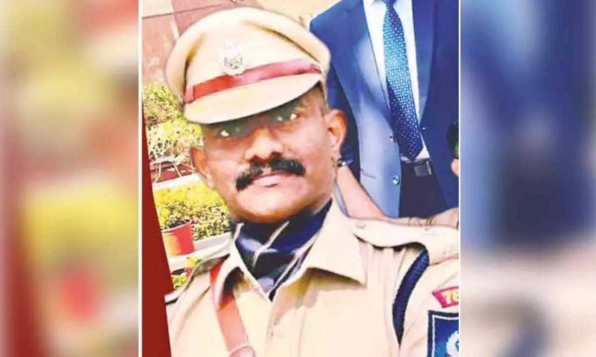 आरोपी ट्रेनी IPS अधिकारी ने आत्महत्या की कोशिश नहीं की: पुलिस आरोपी ट्रेनी IPS अधिकारी ने आत्महत्या की कोशिश नहीं की: पुलिस