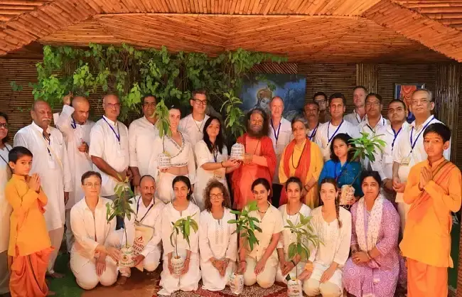 Rishikesh: परमार्थ का अनूठा अभियान, योग के साथ पर्यावरण संरक्षण पर जोर Rishikesh: परमार्थ का अनूठा अभियान, योग के साथ पर्यावरण संरक्षण पर जोर