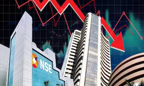 Banking शेयरों ने बिगाड़ा बाजार का मूड, सेंसेक्स-निफ्टी में आई गिरावट Banking शेयरों ने बिगाड़ा बाजार का मूड, सेंसेक्स-निफ्टी में आई गिरावट
