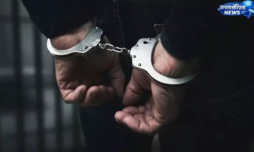 CG BREAKING: स्टील कारोबारी विजय यादव गिरफ्तार, 10 करोड़ की टैक्स चोरी का था मामला CG BREAKING: स्टील कारोबारी विजय यादव गिरफ्तार, 10 करोड़ की टैक्स चोरी का था मामला