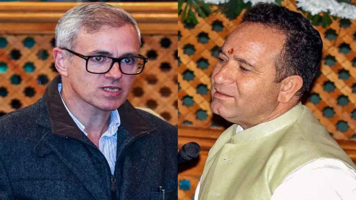 Jammu: बीजेपी का उमर अब्दुल्ला पर निशाना, सुनील शर्मा ने लगाए गंभीर आरोप Jammu: बीजेपी का उमर अब्दुल्ला पर निशाना, सुनील शर्मा ने लगाए गंभीर आरोप