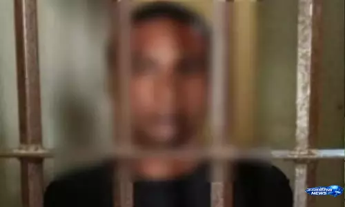 Gorakhpurs का इनामी मिट्ठू किन्नर चढ़ा पुलिस के हत्थे, लंबे समय से था फरार Gorakhpurs का इनामी मिट्ठू किन्नर चढ़ा पुलिस के हत्थे, लंबे समय से था फरार