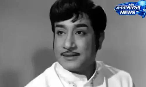 7 साल में शुरू किया करियर, 250+ फिल्मों के सुपरस्टार बने ये अभिनेता 7 साल में शुरू किया करियर, 250+ फिल्मों के सुपरस्टार बने ये अभिनेता