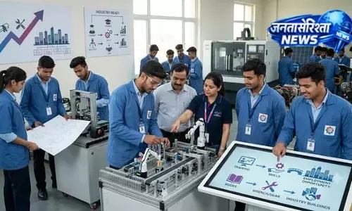 पढ़ाई के साथ स्किल ट्रेनिंग और रोजगार का रास्ता साफ पढ़ाई के साथ स्किल ट्रेनिंग और रोजगार का रास्ता साफ