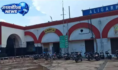 मालगाड़ी दुर्घटना के बाद कई ट्रेनें लेट, राजधानी-शताब्दी भी प्रभावित मालगाड़ी दुर्घटना के बाद कई ट्रेनें लेट, राजधानी-शताब्दी भी प्रभावित