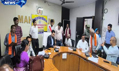 जनदर्शन में कलेक्टर लंगेह ने सुनी आमजनों की समस्याएं, दिए निराकरण के निर्देश जनदर्शन में कलेक्टर लंगेह ने सुनी आमजनों की समस्याएं, दिए निराकरण के निर्देश