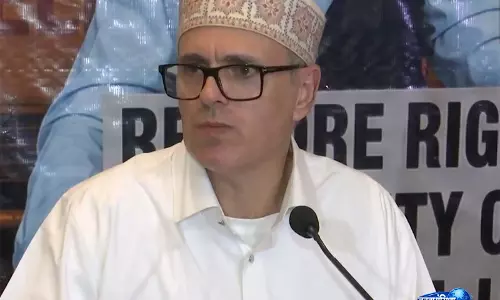 Omar Abdullah बोले, 90 की उम्र में फारूक का मार्च राज्य का दर्जा लड़ाई का प्रतीक Omar Abdullah बोले, 90 की उम्र में फारूक का मार्च राज्य का दर्जा लड़ाई का प्रतीक