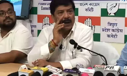 DGP आवास की हालत पर कांग्रेस का बड़ा दावा, बोले- ‘स्थिति बेहद चिंताजनक’ DGP आवास की हालत पर कांग्रेस का बड़ा दावा, बोले- ‘स्थिति बेहद चिंताजनक’