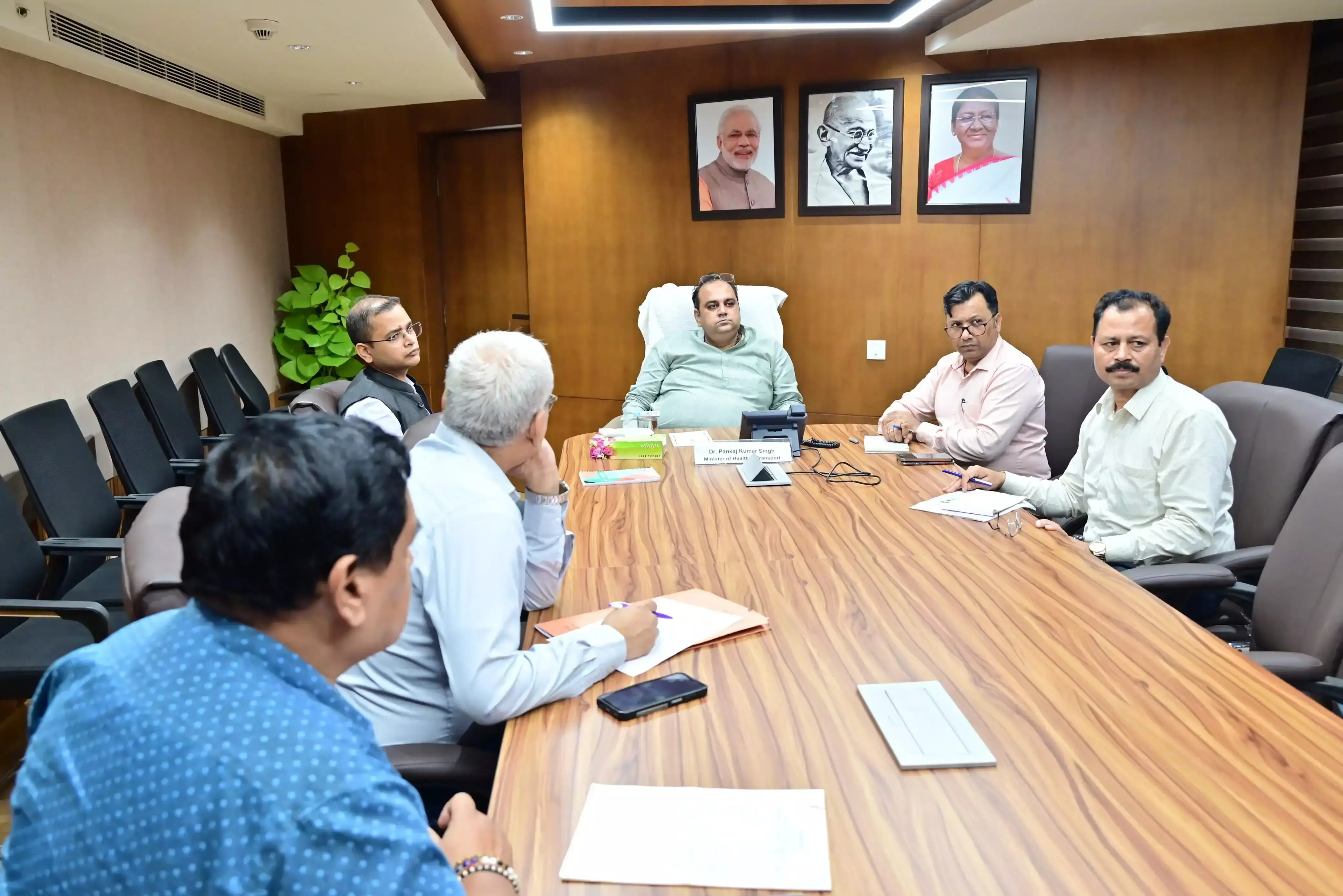 New Delhi: मौसमी बीमारियों से निपटने की तैयारी, सरकारी अस्पतालों में बढ़ेगी सतर्कता New Delhi: मौसमी बीमारियों से निपटने की तैयारी, सरकारी अस्पतालों में बढ़ेगी सतर्कता