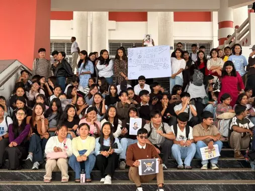 Sikkim: छात्रों ने सोनम वांगचुक के प्रति जताया समर्थन, बढ़ी राजनीतिक हलचल Sikkim: छात्रों ने सोनम वांगचुक के प्रति जताया समर्थन, बढ़ी राजनीतिक हलचल