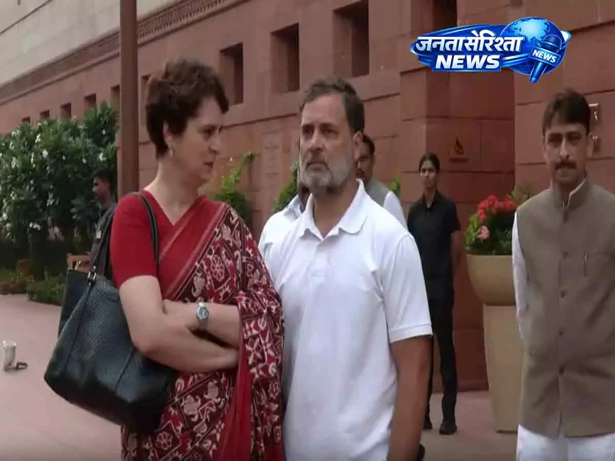 राहुल गांधी ने प्रदर्शनकारी छात्रों पर की गई कार्रवाई के लिए सरकार से माफ़ी की मांग की राहुल गांधी ने प्रदर्शनकारी छात्रों पर की गई कार्रवाई के लिए सरकार से माफ़ी की मांग की