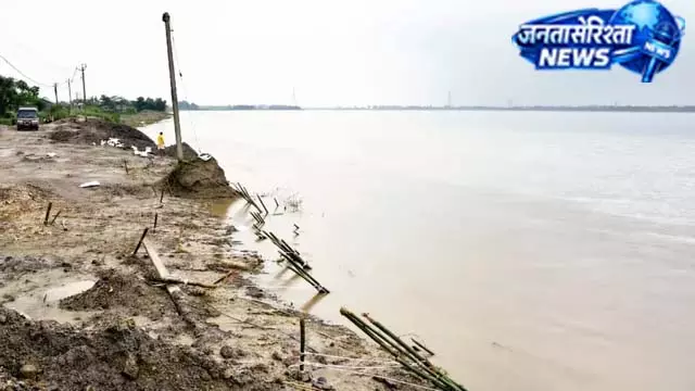 खगड़िया में कोसी-बागमती उफान पर, खतरे के निशान से ऊपर जलस्तर खगड़िया में कोसी-बागमती उफान पर, खतरे के निशान से ऊपर जलस्तर