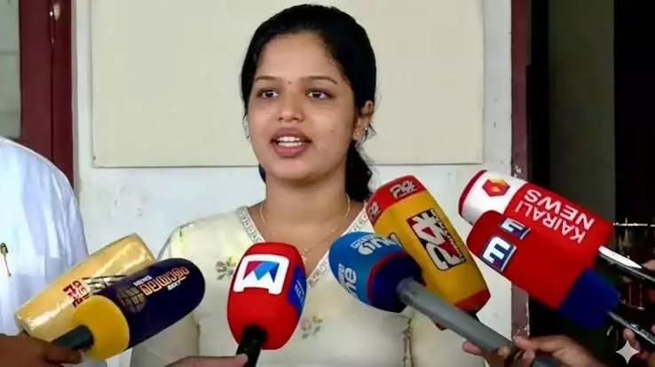 यूडीएफ को झटका: देश की सबसे युवा नगरपालिका अध्यक्ष पाला से हारी यूडीएफ को झटका: देश की सबसे युवा नगरपालिका अध्यक्ष पाला से हारी