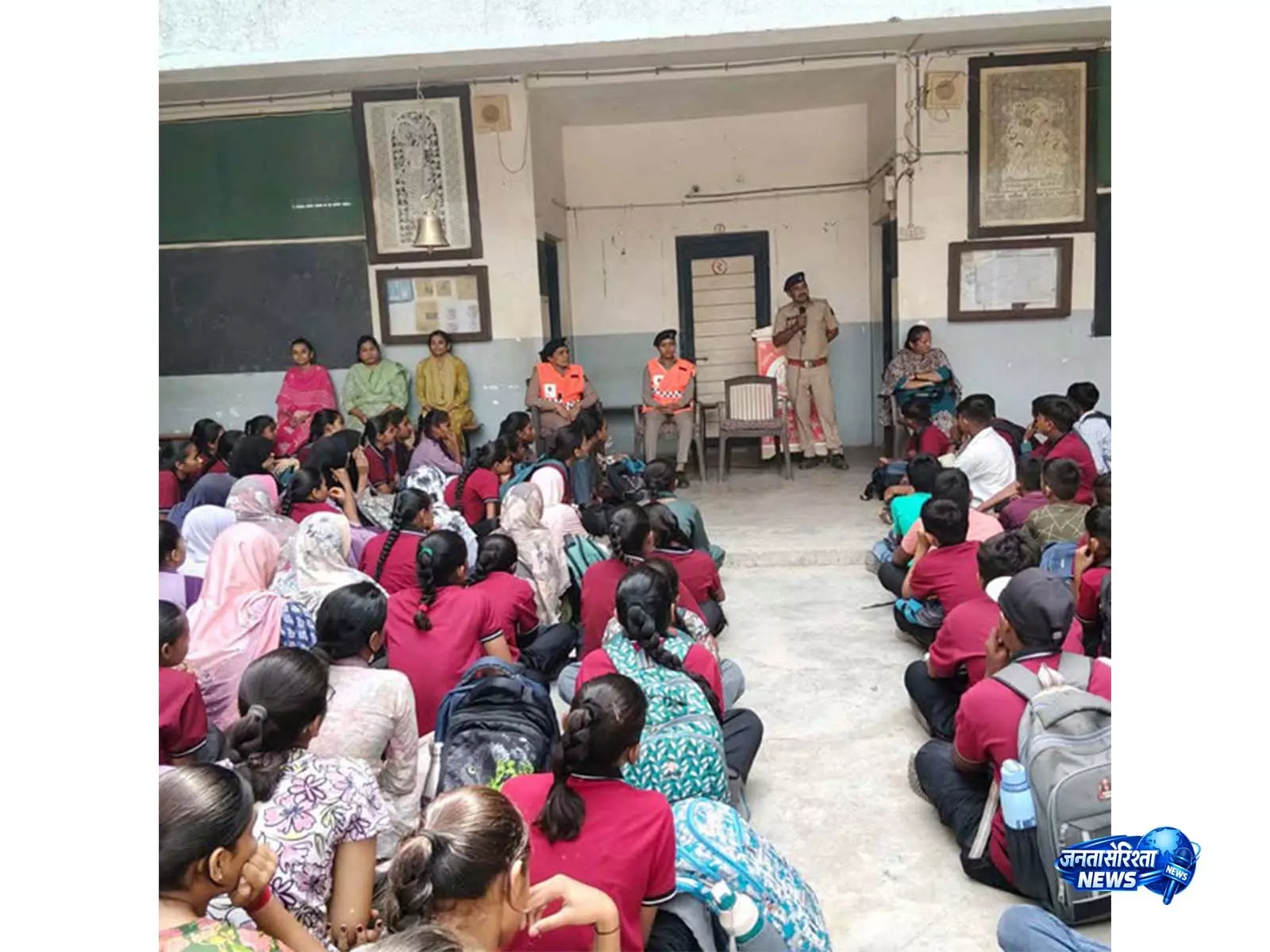 Gujarat पुलिस का ‘ऑपरेशन सुरक्षित साइबरस्पेस’, 28 दिन चलेगा अभियान Gujarat पुलिस का ‘ऑपरेशन सुरक्षित साइबरस्पेस’, 28 दिन चलेगा अभियान