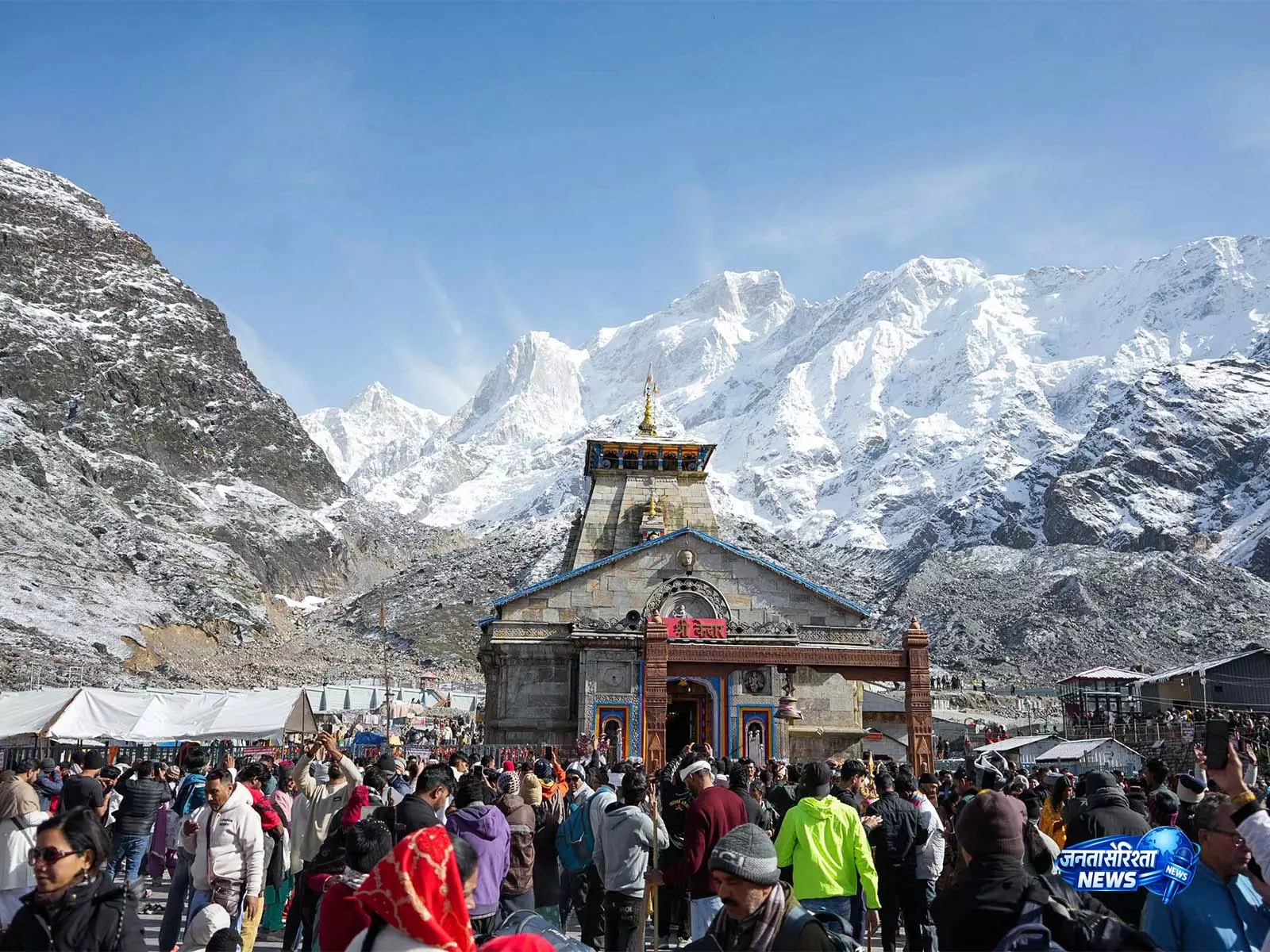 Uttarakhand: चार धाम यात्रा कुछ समय के लिए रोक के बाद फिर से शुरू हुई Uttarakhand: चार धाम यात्रा कुछ समय के लिए रोक के बाद फिर से शुरू हुई