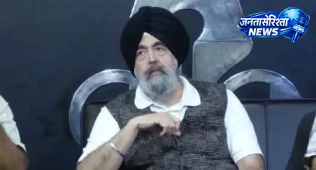 इमिग्रेशन कानून विशेषज्ञ बोले, ट्रंप की नीति से पंजाब पर पड़ेगा सबसे ज्यादा असर इमिग्रेशन कानून विशेषज्ञ बोले, ट्रंप की नीति से पंजाब पर पड़ेगा सबसे ज्यादा असर