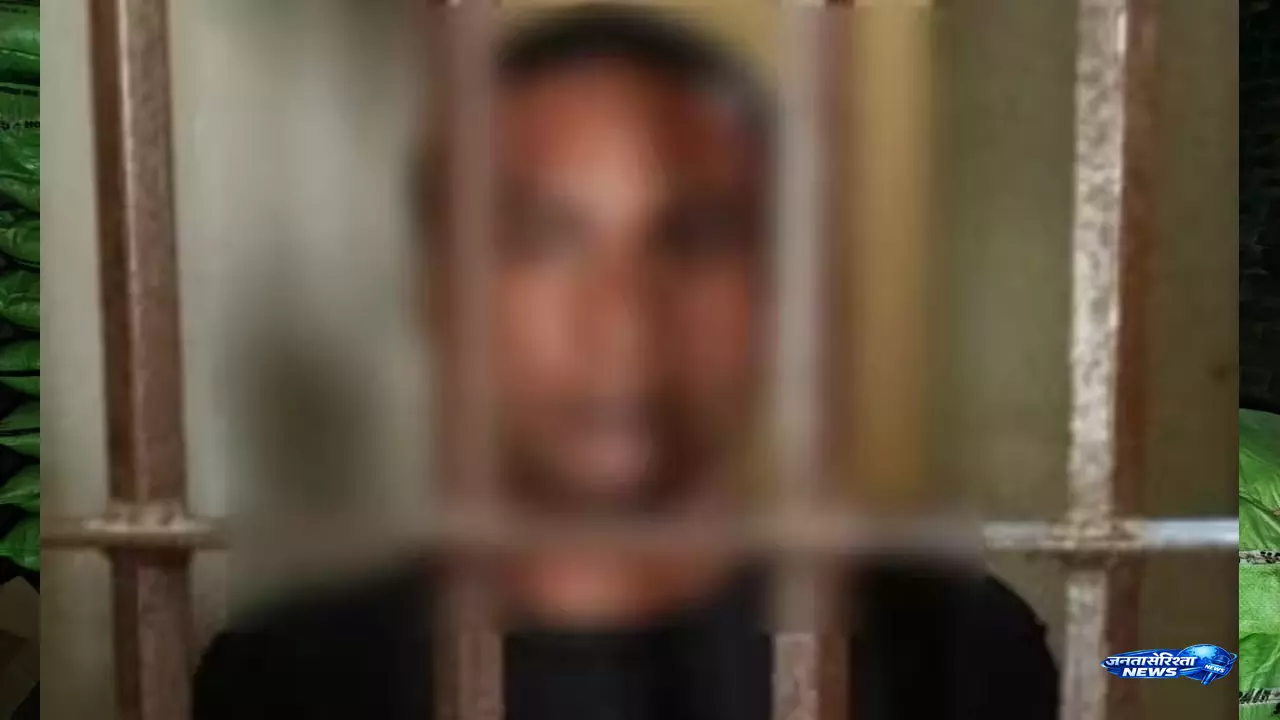 Gorakhpurs का इनामी मिट्ठू किन्नर चढ़ा पुलिस के हत्थे, लंबे समय से था फरार Gorakhpurs का इनामी मिट्ठू किन्नर चढ़ा पुलिस के हत्थे, लंबे समय से था फरार