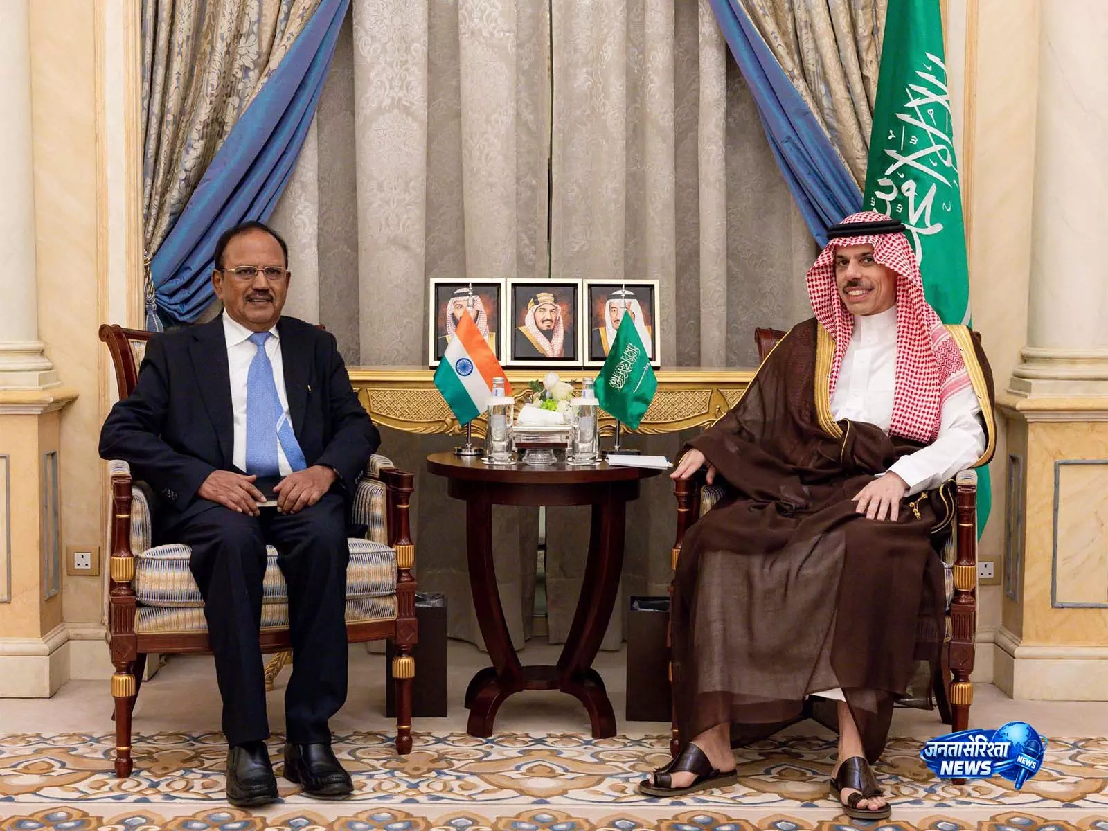 Ajit Doval ने सऊदी नेतृत्व से द्विपक्षीय संबंधों और क्षेत्रीय हालात पर की चर्चा Ajit Doval ने सऊदी नेतृत्व से द्विपक्षीय संबंधों और क्षेत्रीय हालात पर की चर्चा