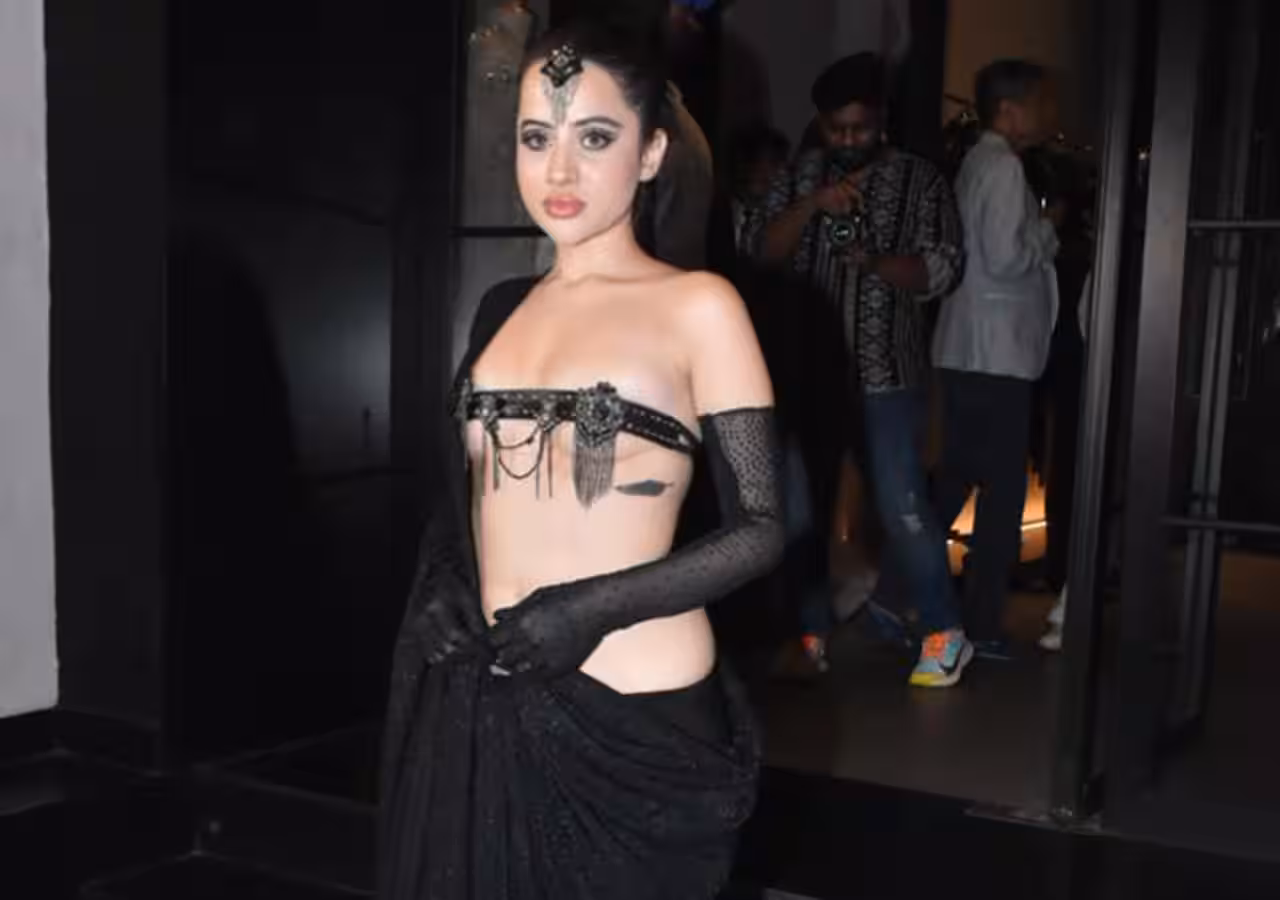 उर्फी जावेद के बोल्ड लुक ने हिलाया इंटरनेट
