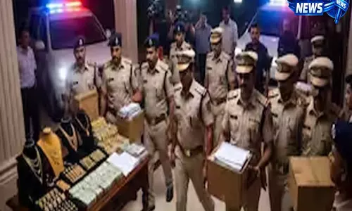 इंदौर में लोकायुक्त की बड़ी कार्रवाई, बिजली कंपनी के अधीक्षण यंत्री के 9 ठिकानों पर छापा