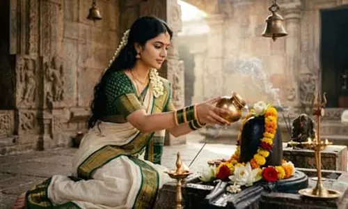 सावन सोमवार व्रत से क्यों मिलता है मनचाहा जीवनसाथी? जानिए पौराणिक कथा सावन सोमवार व्रत से क्यों मिलता है मनचाहा जीवनसाथी? जानिए पौराणिक कथा