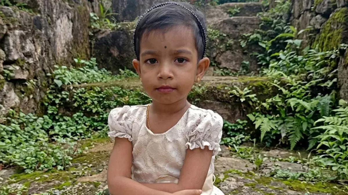 बच्चे को बचाने की माँ की कोशिश दुखद अंत में बदली; करंट लगने से बच्चे की मौत बच्चे को बचाने की माँ की कोशिश दुखद अंत में बदली; करंट लगने से बच्चे की मौत