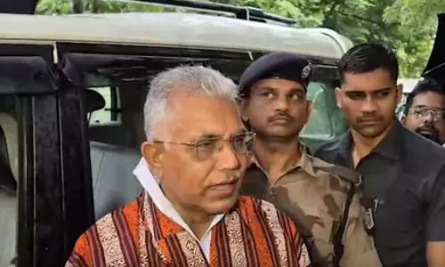 ममता का असली चेहरा बेनकाब, टीएमसी छोड़ने वालों पर पूर्व सीएम की टिप्पणी के बाद दिलीप घोष का हमला ममता का असली चेहरा बेनकाब, टीएमसी छोड़ने वालों पर पूर्व सीएम की टिप्पणी के बाद दिलीप घोष का हमला