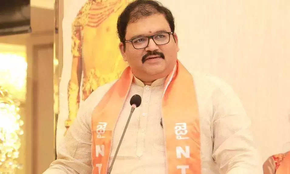 पट्टाभि ने अनंतपुर GGH को बायोमेडिकल अपशिष्ट खामियों को सुधारने का अल्टीमेटम दिया