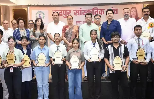 Rudrapur: प्रतिभावान विद्यार्थियों को आगे बढ़ाना सरकार की प्राथमिकता: रेखा आर्या