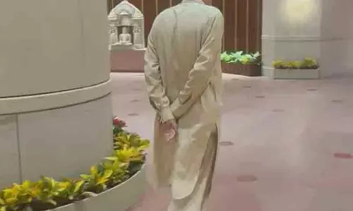 J&K के मुद्दों को लेकर रशीद का विरोध J&K के मुद्दों को लेकर रशीद का विरोध