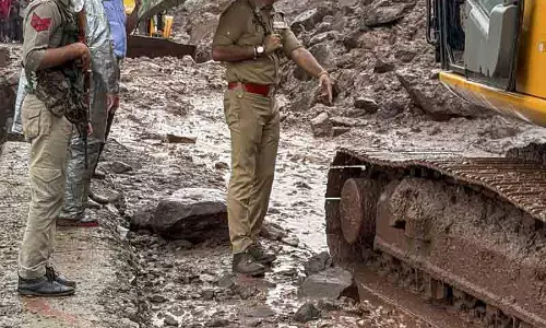 Rajouri-Poonch में सड़क बहाली अभियान तेज