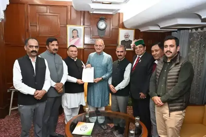 Shimla: नीट छात्रों पर कार्रवाई को लेकर कांग्रेस का हल्लाबोल, सरकार के खिलाफ नारेबाजी