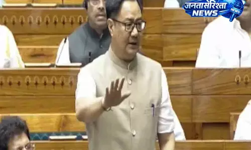 NEET विवाद पर लोकसभा में भारी हंगामा, विपक्ष ने मांगा धर्मेंद्र प्रधान का इस्तीफा NEET विवाद पर लोकसभा में भारी हंगामा, विपक्ष ने मांगा धर्मेंद्र प्रधान का इस्तीफा