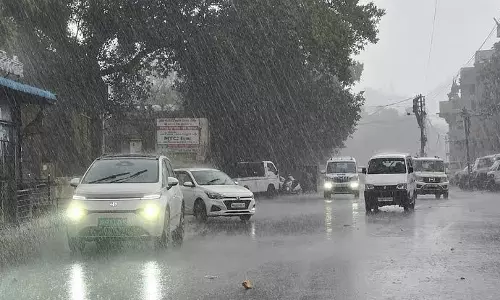 Jaipur: मानसून की वापसी से बदला मौसम, राजस्थान के चार जिलों में भारी बारिश का अलर्ट Jaipur: मानसून की वापसी से बदला मौसम, राजस्थान के चार जिलों में भारी बारिश का अलर्ट
