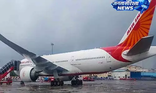 एयर इंडिया में सुधार के संकेत, सिंगापुर एयरलाइंस की बढ़ी उम्मीदें एयर इंडिया में सुधार के संकेत, सिंगापुर एयरलाइंस की बढ़ी उम्मीदें