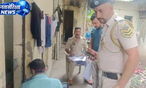हजारीबाग में हाथियों का आतंक, स्कूल में घुसकर मचाया तांडव