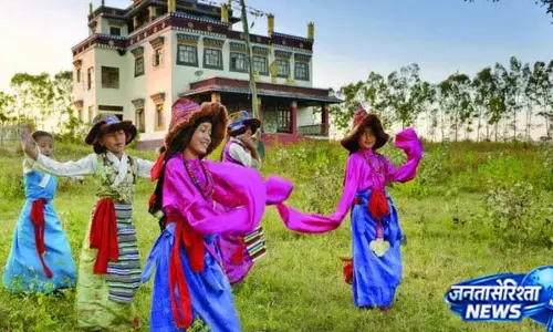 लद्दाख नहीं, भारत का छोटा तिब्बत घूमें, जहां दिखते हैं अनोखे नजारे लद्दाख नहीं, भारत का छोटा तिब्बत घूमें, जहां दिखते हैं अनोखे नजारे