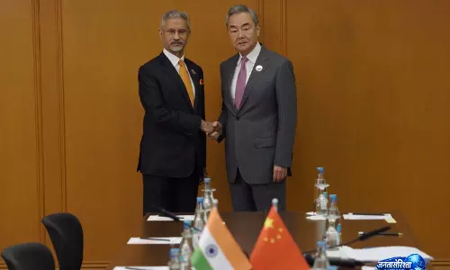 Jaishankar ने वांग यी से कहा, सीमा पर शांति सामान्य संबंधों की पहली शर्त Jaishankar ने वांग यी से कहा, सीमा पर शांति सामान्य संबंधों की पहली शर्त